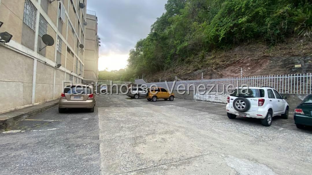 Apartamento (1 Nivel) en Alquiler en Caurimare, Distrito Metropolitano - 21