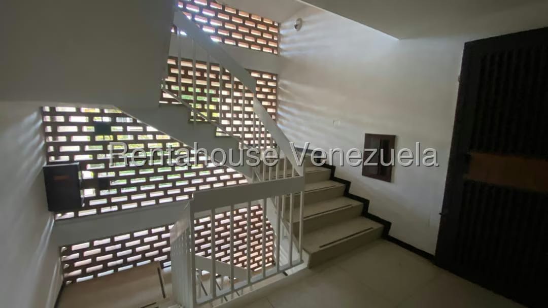 Apartamento (1 Nivel) en Alquiler en Caurimare, Distrito Metropolitano - 5