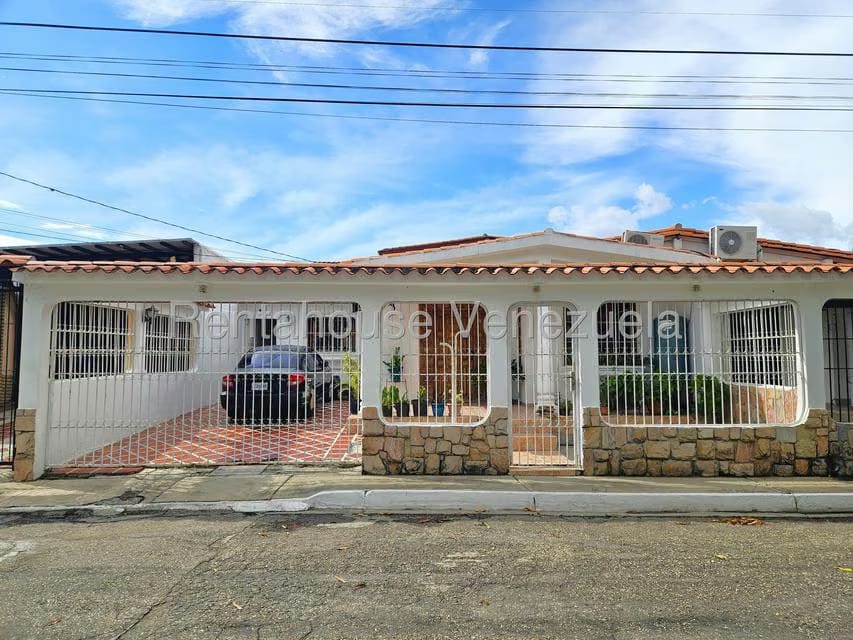 Casa (Duplex) en Venta en Valle Hondo, Lara - 36