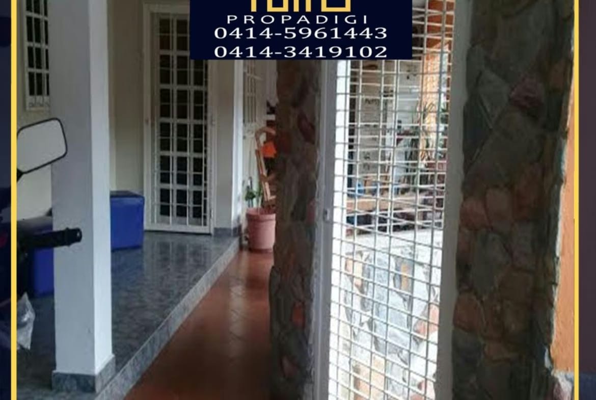 Casa-Quinta Urb. La Esmeralda, San Diego, Carabobo - 3