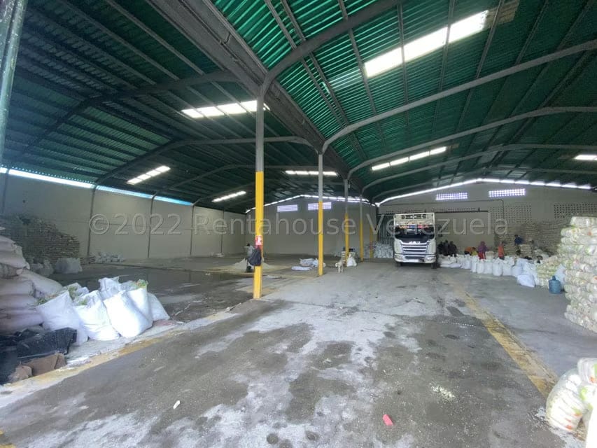Comercial (Galpon - Deposito) en Venta en Zona Industrial 3, Lara - 4