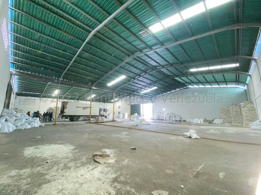 Comercial (Galpon - Deposito) en Venta en Zona Industrial 3, Lara - 5