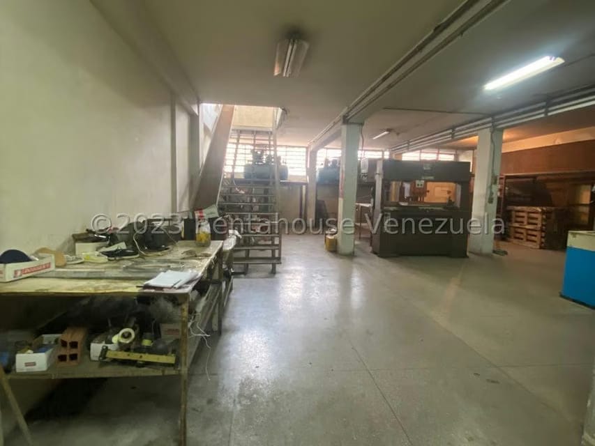 Comercial (Edificio) en Venta en Catia, Distrito Metropolitano - 6