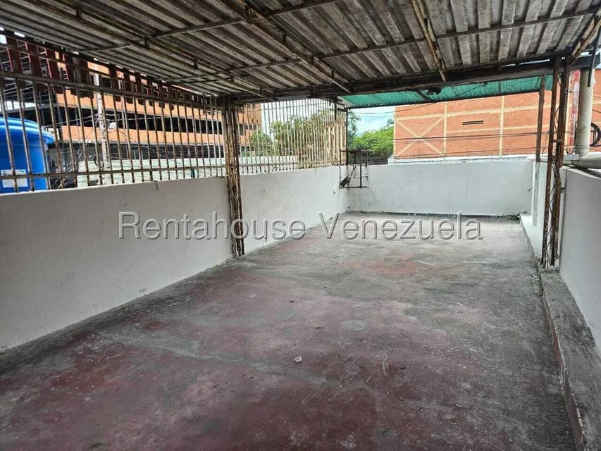 Casa (1 Nivel) en Venta en Centro, Lara - 15