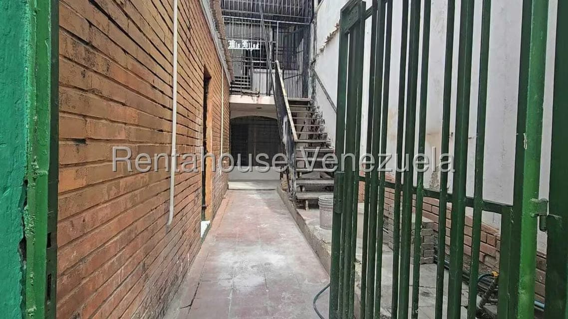 Casa (1 Nivel) en Venta en Centro, Lara - 3