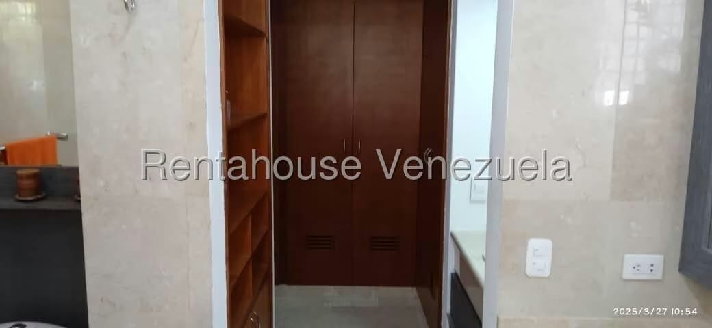 Apartamento (1 Nivel) en Venta en Los Campitos, Distrito Metropolitano - 25