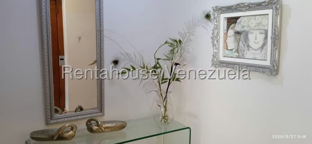 Apartamento (1 Nivel) en Venta en Los Campitos, Distrito Metropolitano - 8