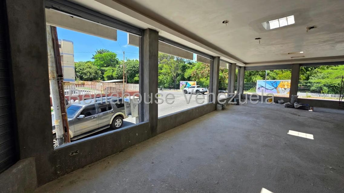 Comercial (Local Comercial) en Alquiler en Bararida, Lara - 11