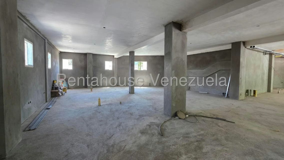 Comercial (Local Comercial) en Alquiler en Bararida, Lara - 28