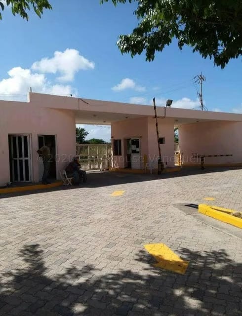 Apartamento (1 Nivel) en Venta en Agua Sal, Miranda - 4