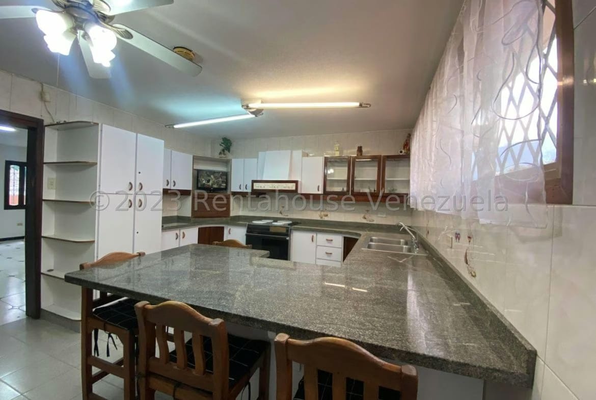 CASA EN VENTA-SELENE MARIN NOBREGA- MLS#24-191 - 2