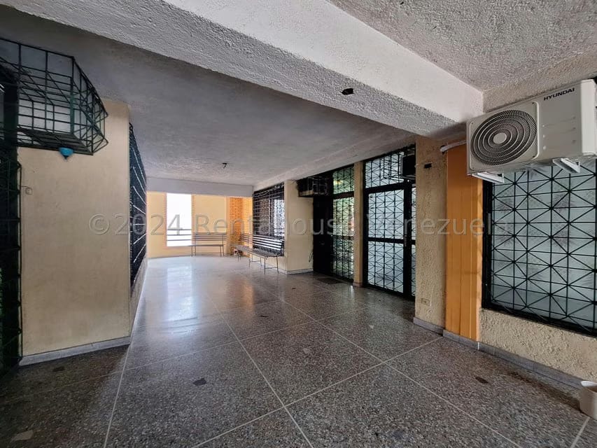 Comercial (Local Comercial) en Alquiler en Zona Centro, Aragua - 12