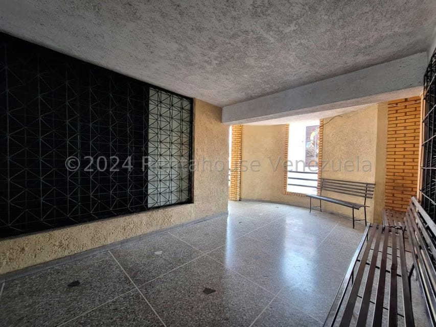 Comercial (Local Comercial) en Alquiler en Zona Centro, Aragua - 14