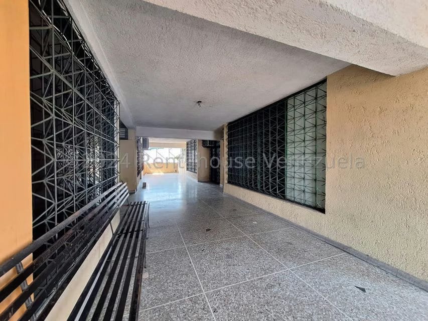 Comercial (Local Comercial) en Alquiler en Zona Centro, Aragua - 17
