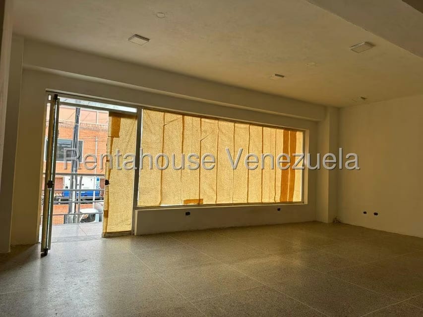 Comercial (Local Comercial) en Venta en La Atlantida, Vargas - 3