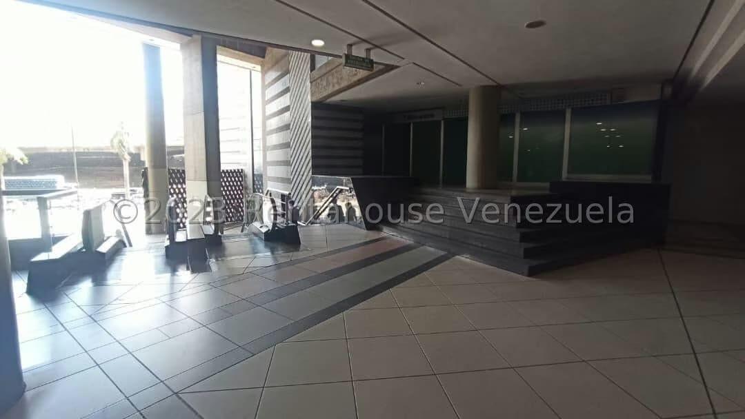 Comercial (Local Comercial) en Alquiler en Sabana Grande, Distrito Metropolitano - 4