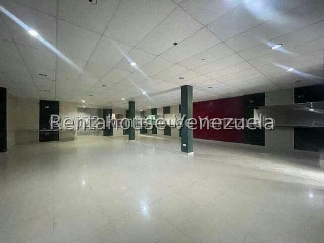 Comercial (Local Comercial) en Alquiler en Judibana, Falcon - 3