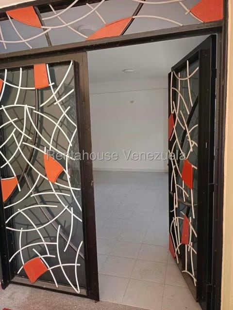 Comercial (Local Comercial) en Venta en Prebo I, Carabobo - 4