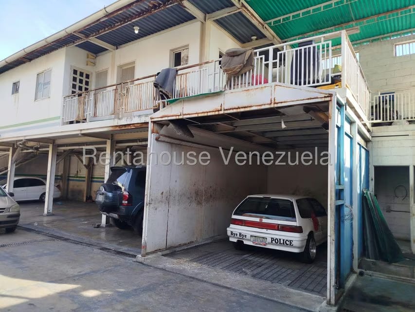 Comercial (Local Comercial) en Venta en Centro, Lara - 2