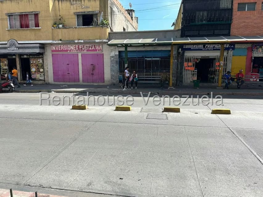 Comercial (Local Comercial) en Venta en Centro, Lara - 18