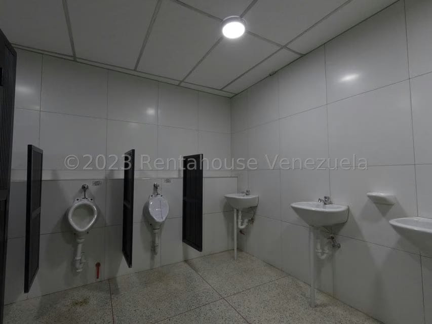 Comercial (Oficina) en Alquiler en Centro, Lara - 15