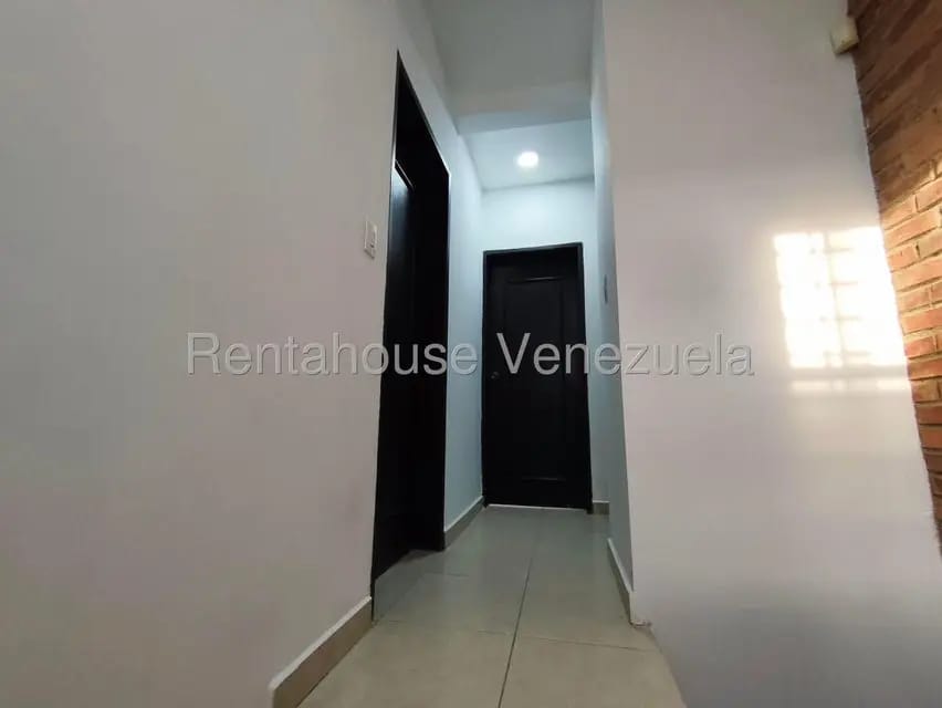 Casa (Duplex) en Alquiler en Trapiche Villas, Lara - 12