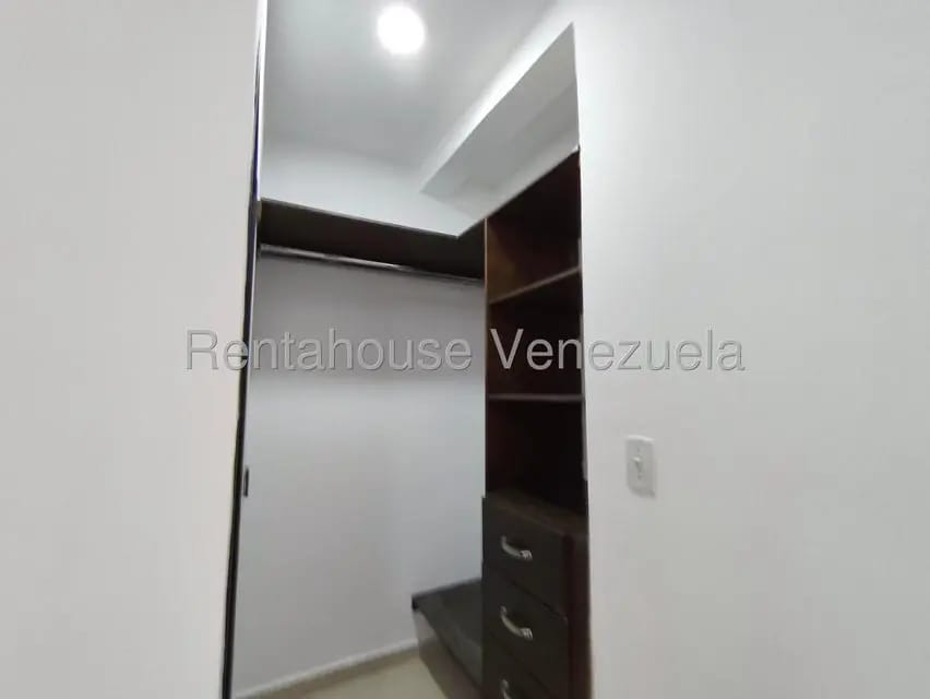 Casa (Duplex) en Alquiler en Trapiche Villas, Lara - 19