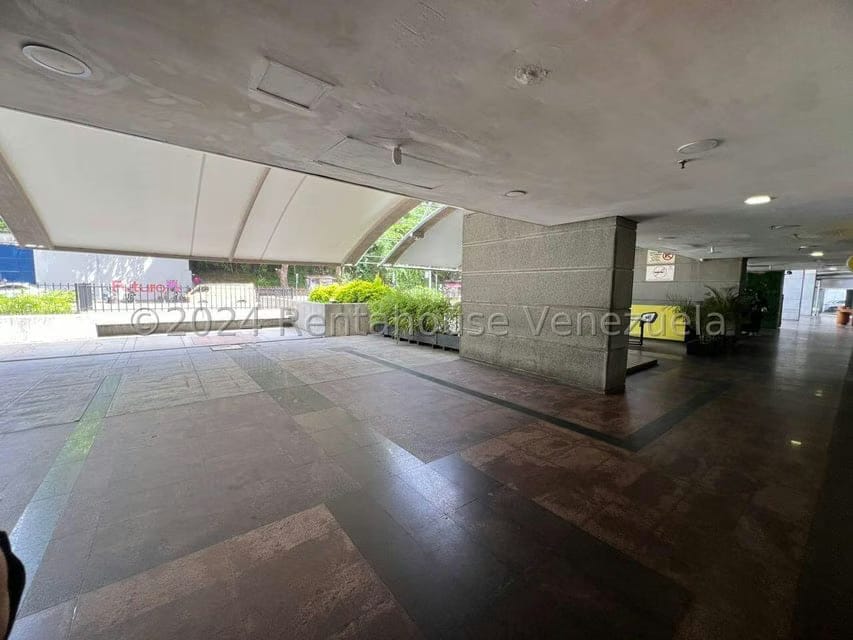 Comercial (Local Comercial) en Alquiler en El Cafetal, Distrito Metropolitano - 6