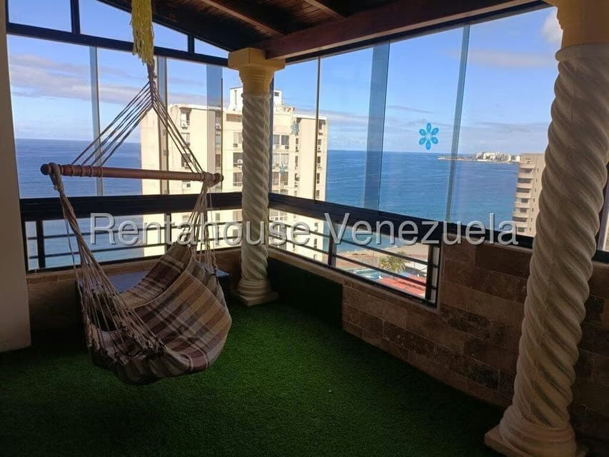 Apartamento (Duplex) en Alquiler en Sector las Quince Letras, Vargas - 18