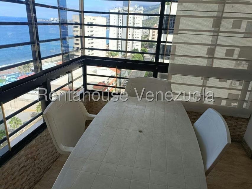 Apartamento (Duplex) en Alquiler en Sector las Quince Letras, Vargas - 9
