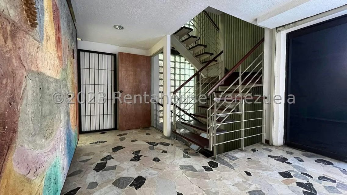 Comercial (Edificio) en Venta en Bello Monte, Distrito Metropolitano - 2