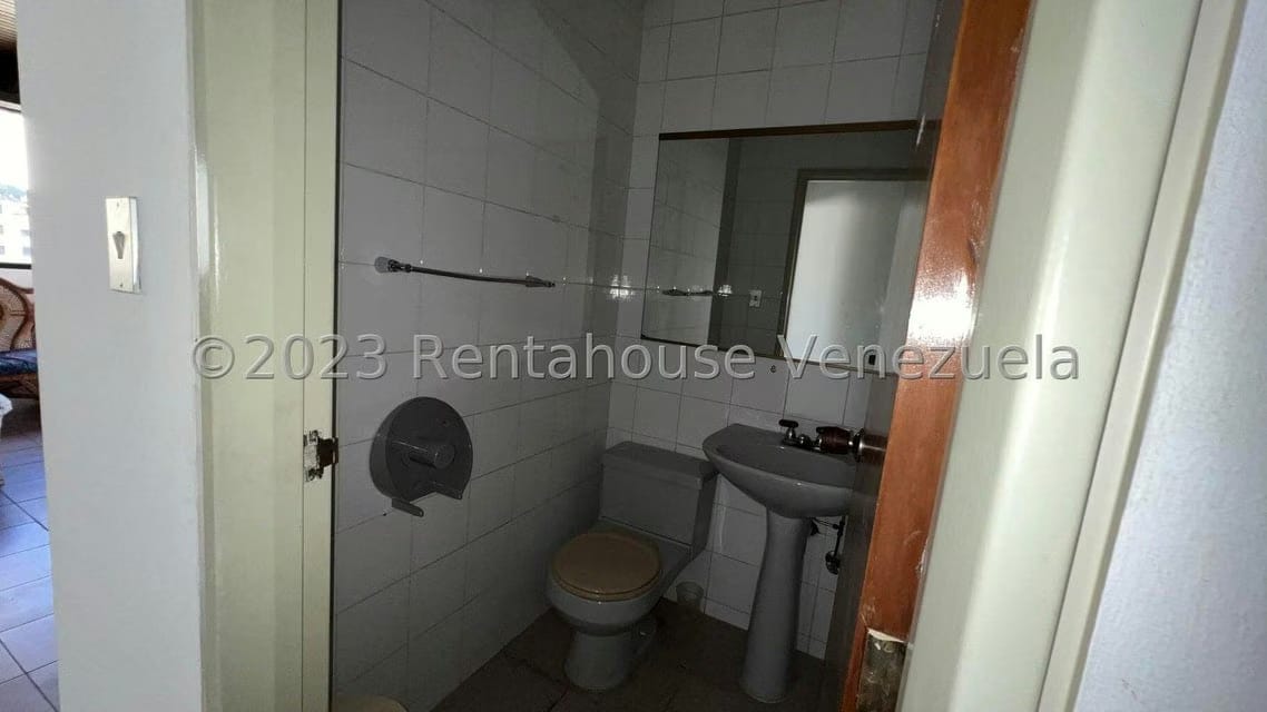 Comercial (Edificio) en Venta en Bello Monte, Distrito Metropolitano - 35