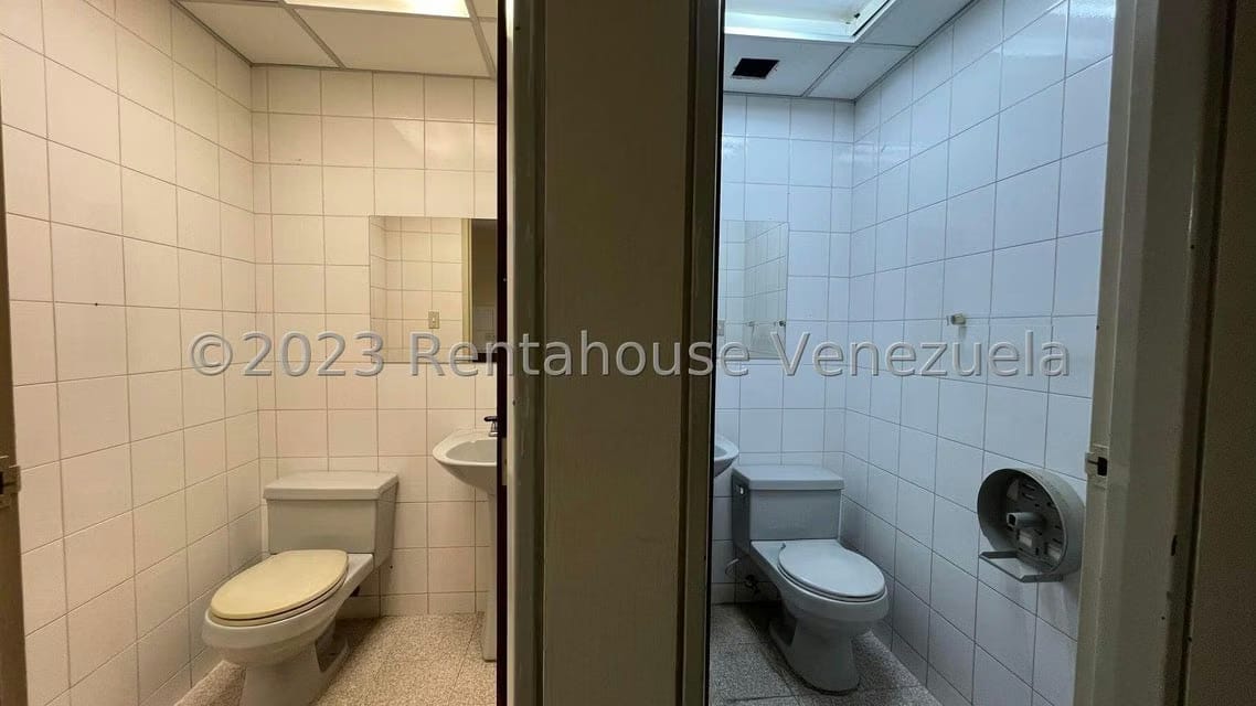 Comercial (Edificio) en Venta en Bello Monte, Distrito Metropolitano - 45