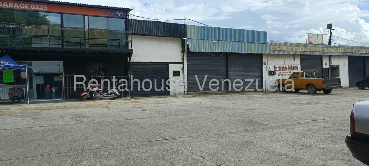 Comercial (Local Comercial) en Alquiler en Sector Sucua, Miranda - 11