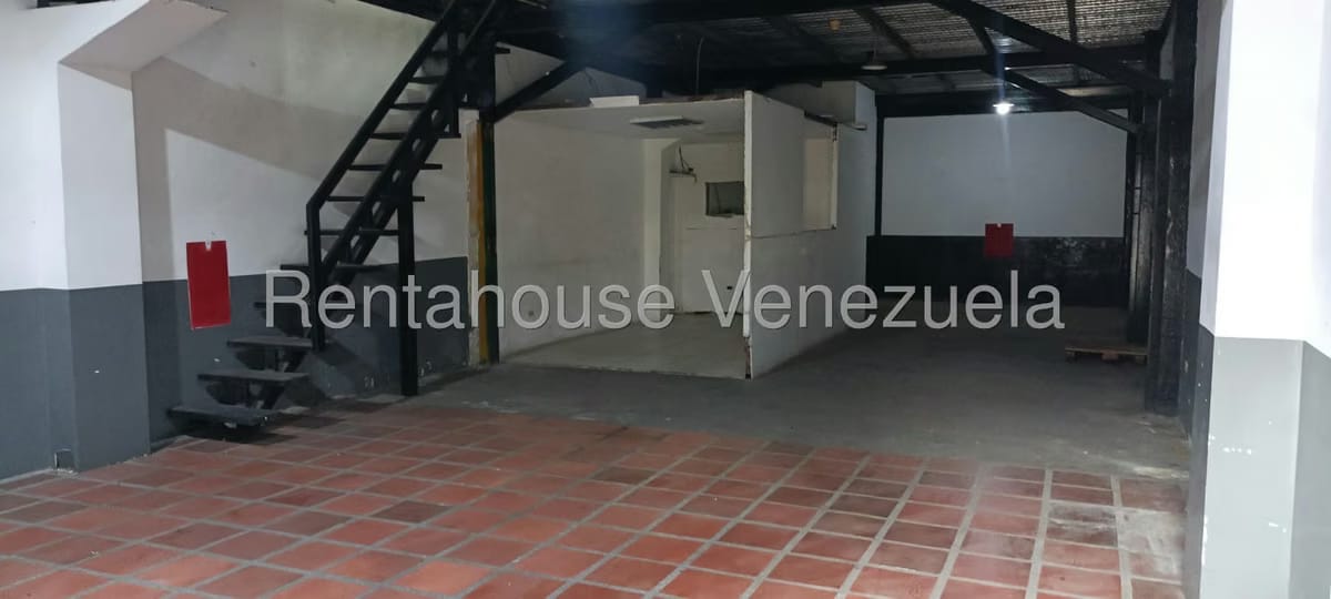 Comercial (Local Comercial) en Alquiler en Sector Sucua, Miranda - 14