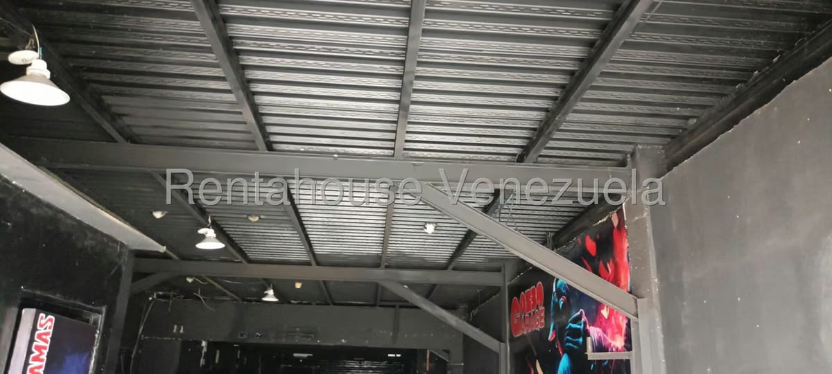 Comercial (Local Comercial) en Alquiler en Sector Sucua, Miranda - 15