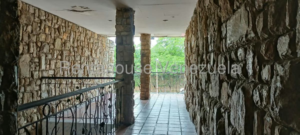 Comercial (Local Comercial) en Alquiler en Sector Sucua, Miranda - 10