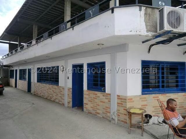 Comercial (Galpon - Deposito) en Venta en Alto Grande, Miranda - 13