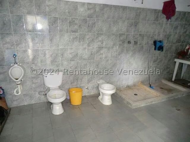 Comercial (Galpon - Deposito) en Venta en Alto Grande, Miranda - 17