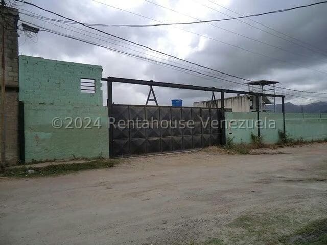 Comercial (Galpon - Deposito) en Venta en Alto Grande, Miranda - 19