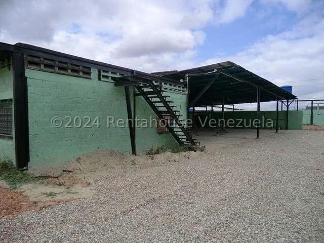 Comercial (Galpon - Deposito) en Venta en Alto Grande, Miranda - 24
