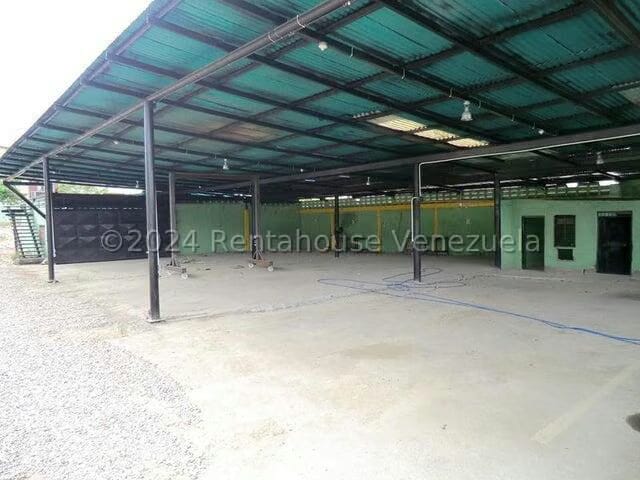 Comercial (Galpon - Deposito) en Venta en Alto Grande, Miranda - 27