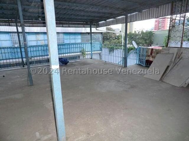 Comercial (Galpon - Deposito) en Venta en Alto Grande, Miranda - 4