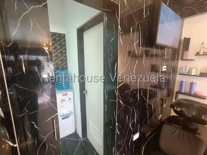 Comercial (Local Comercial) en Venta en Avenida Bermudez, Aragua - 14