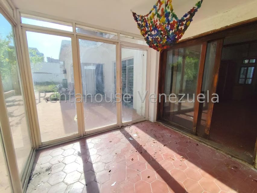 Comercial (Oficina) en Venta en Avenida Bella Vista, Zulia - 22