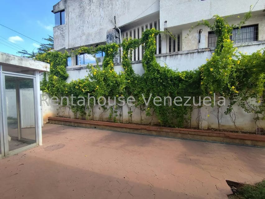 Comercial (Oficina) en Venta en Avenida Bella Vista, Zulia - 55