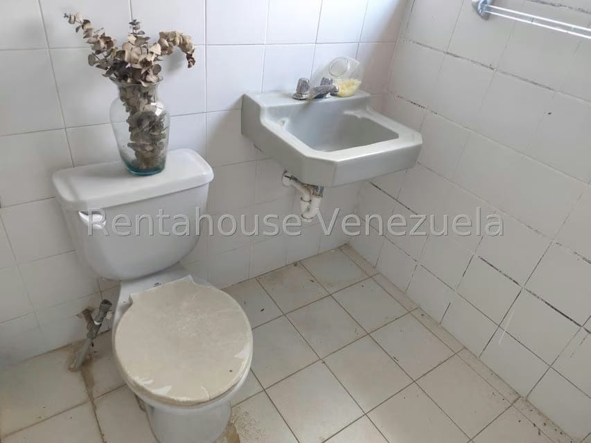 Comercial (Oficina) en Venta en Avenida Bella Vista, Zulia - 9
