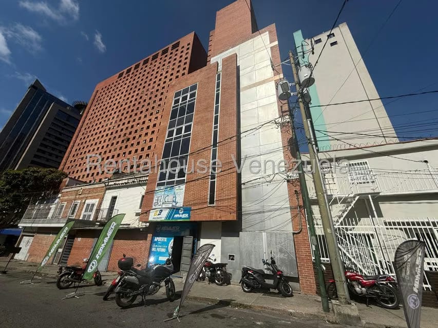Comercial (Edificio) en Venta en Sabana Grande, Distrito Metropolitano - 4