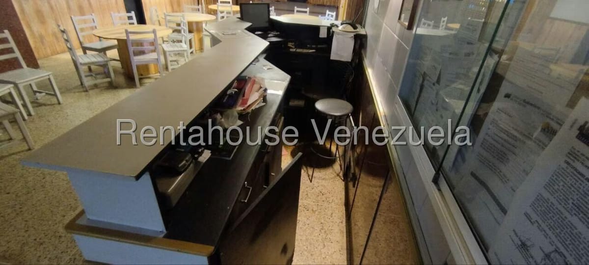 Comercial (Local Comercial) en Alquiler en La Urbina, Distrito Metropolitano - 5