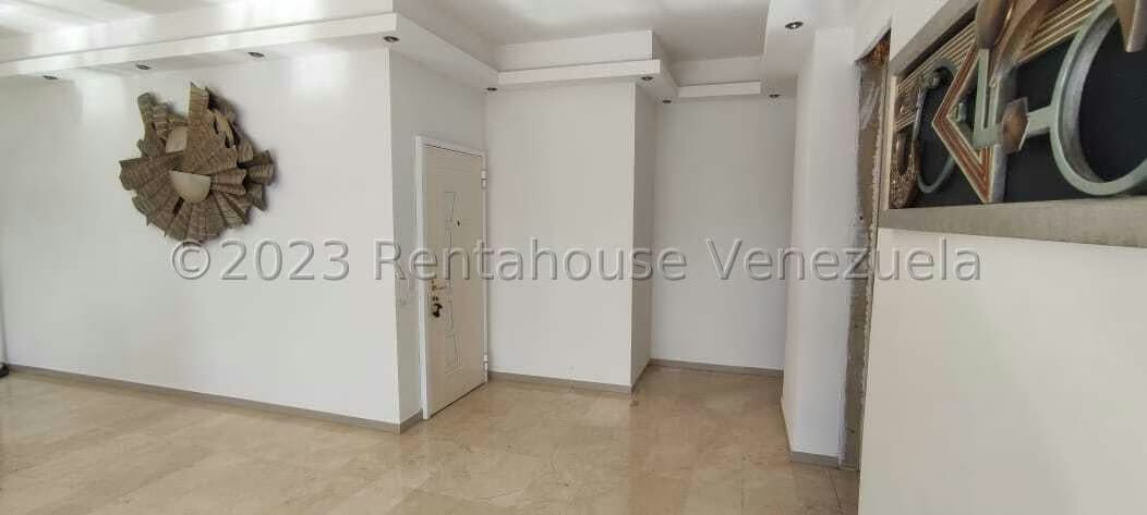 Apartamento (Duplex) en Venta en La Tahona, Distrito Metropolitano - 11